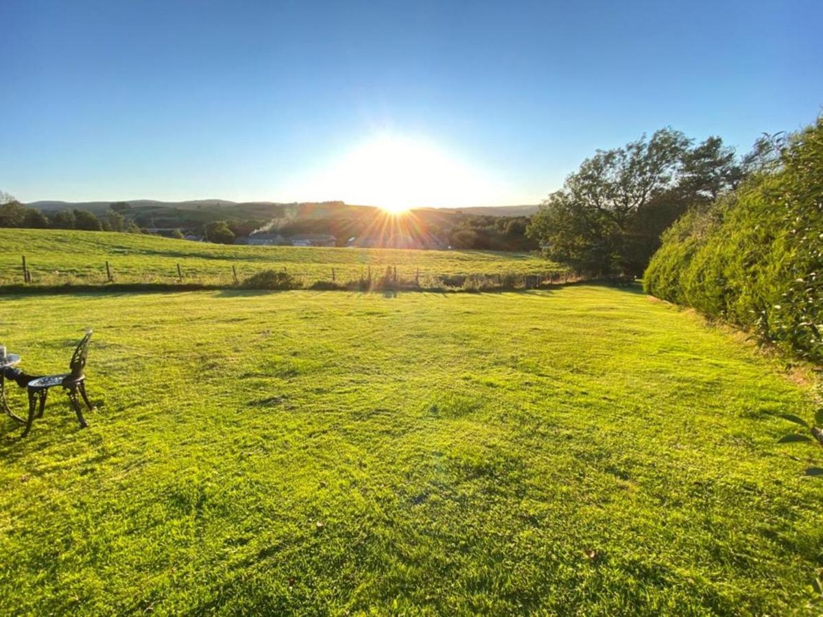 Lake District Romantic Get Away In 1 Acre Gardens Off M6 Пенрит Екстериор снимка