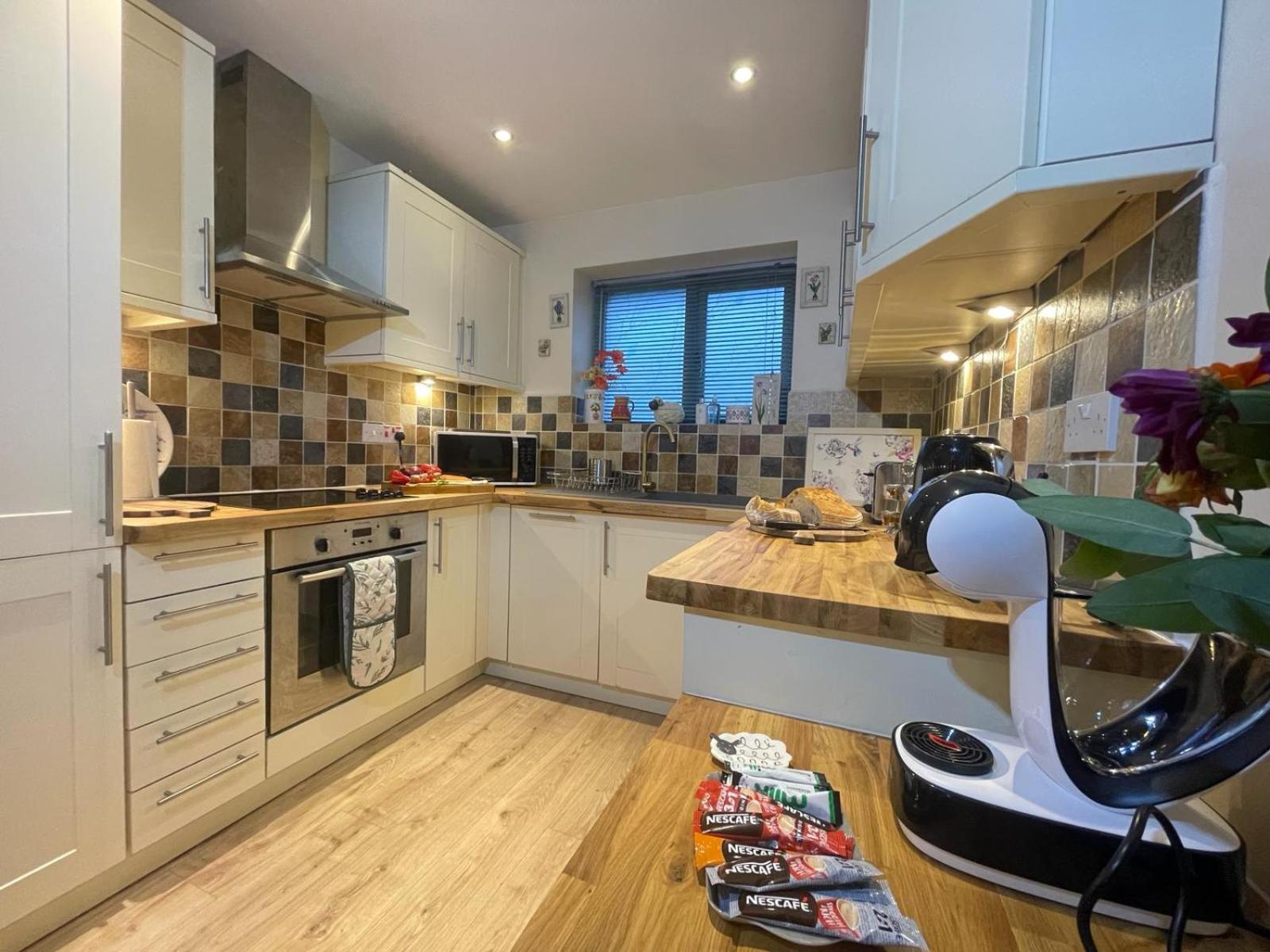 Lake District Romantic Get Away In 1 Acre Gardens Off M6 Пенрит Екстериор снимка